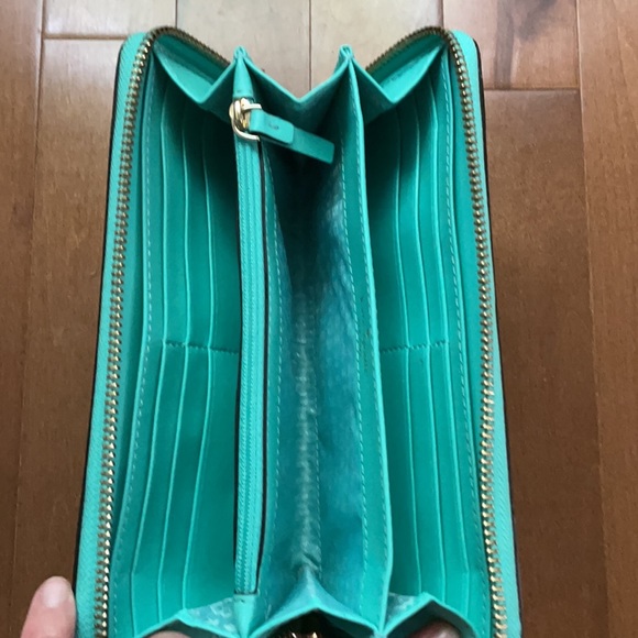 Kate Spade Wallet - Picture 2 of 3